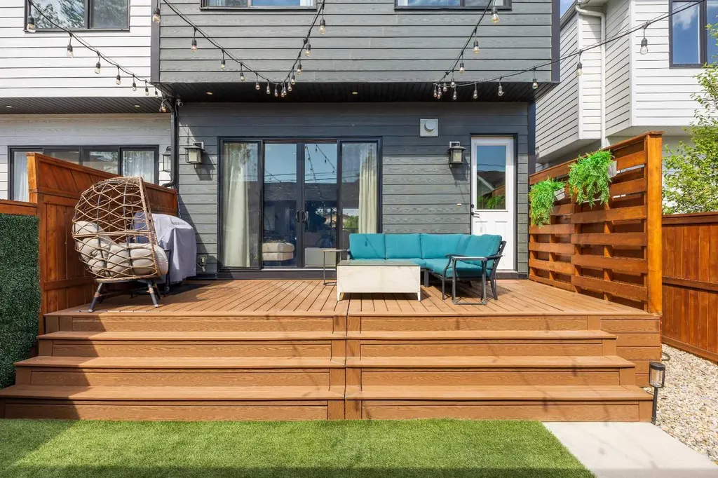 1133 Radnor Avenue NE Calgary AB T2E 5H7
