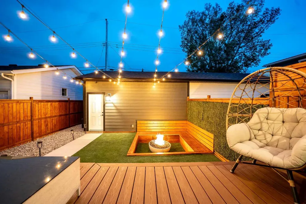 1133 Radnor Avenue NE Calgary AB T2E 5H7