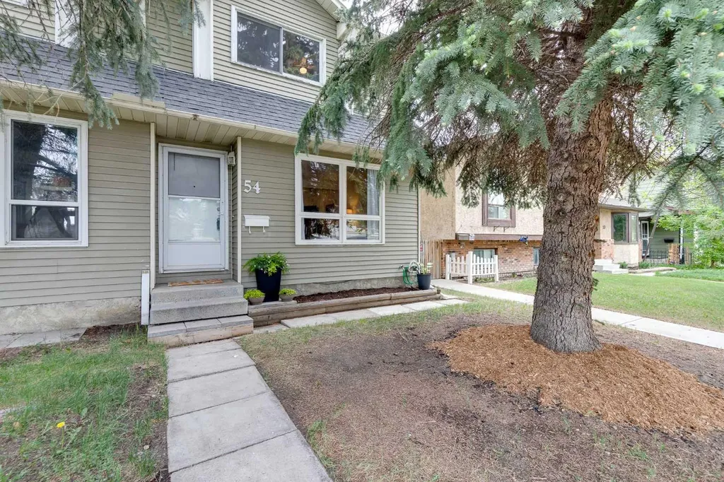 54 Bermondsey Road NW Calgary AB T3K 1V3