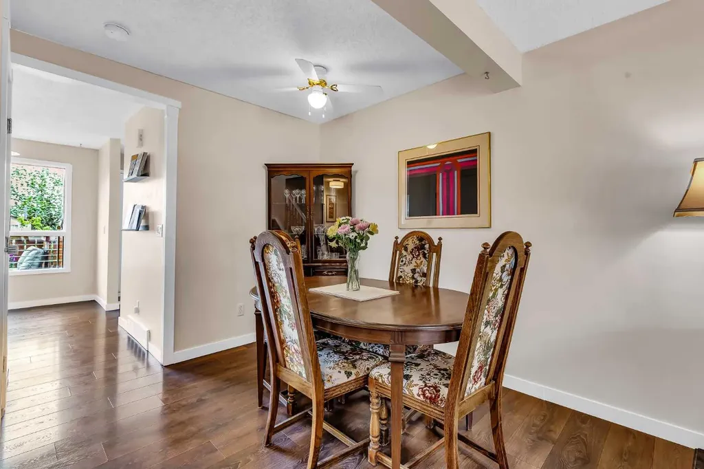 54 Bermondsey Road NW Calgary AB T3K 1V3