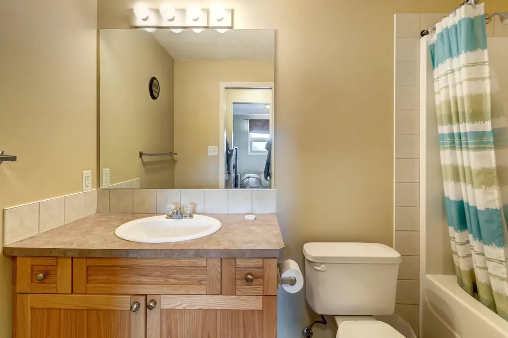 186 Kananaskis Way Canmore AB T1W 0A2