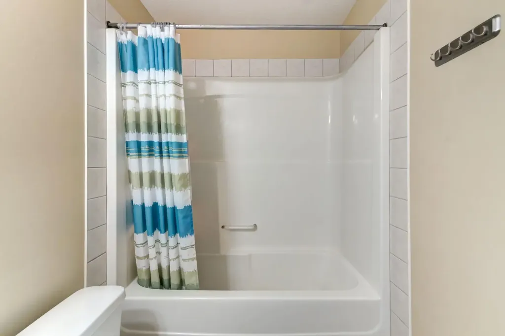 186 Kananaskis Way Canmore AB T1W 0A2