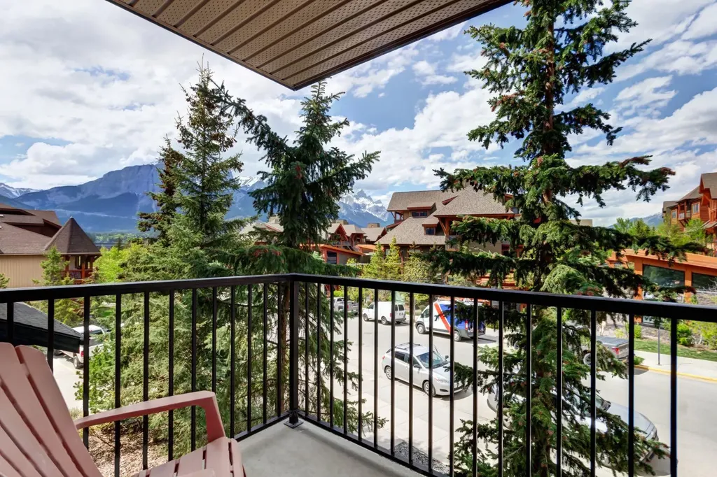 186 Kananaskis Way Canmore AB T1W 0A2
