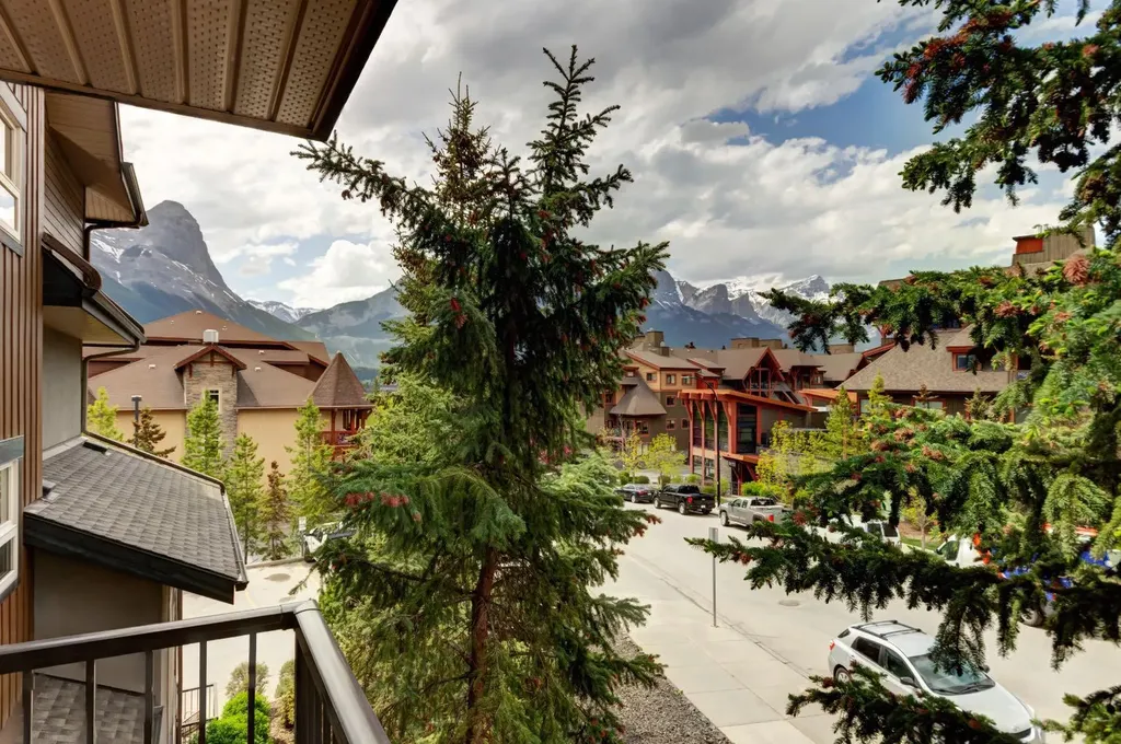 186 Kananaskis Way Canmore AB T1W 0A2