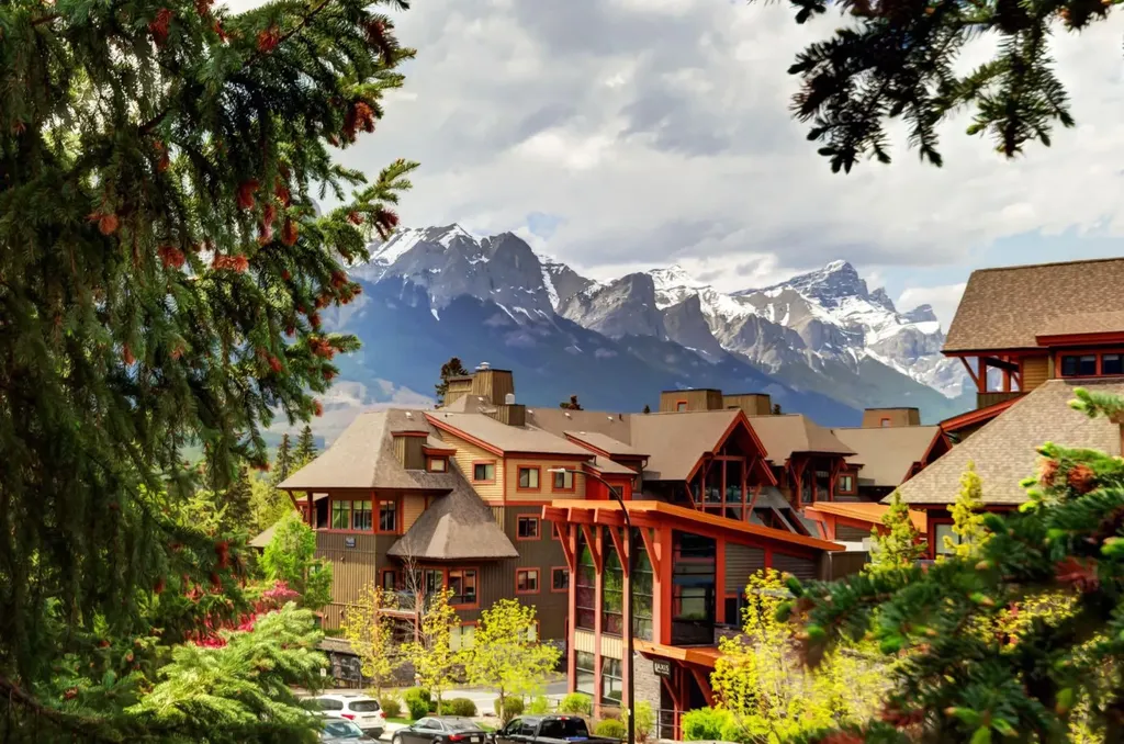 186 Kananaskis Way Canmore AB T1W 0A2