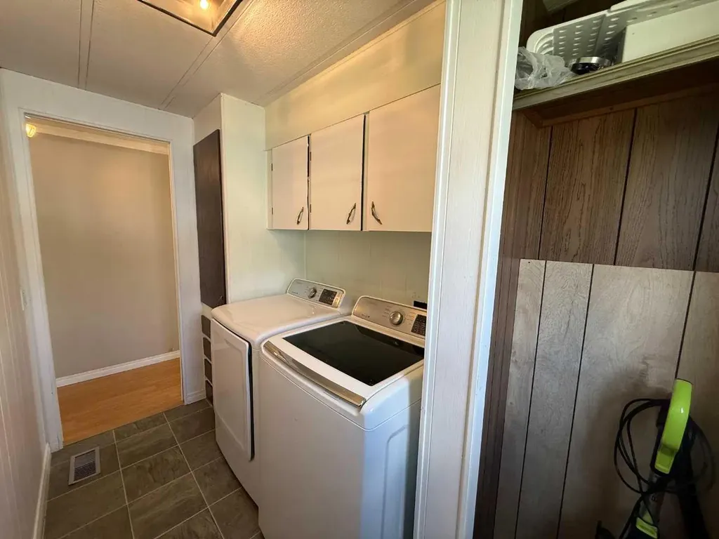 120 3 Avenue SW Falher AB T0H 1M0