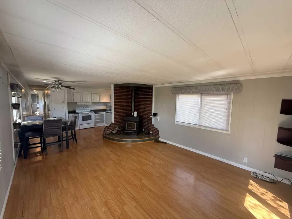 120 3 Avenue SW Falher AB T0H 1M0