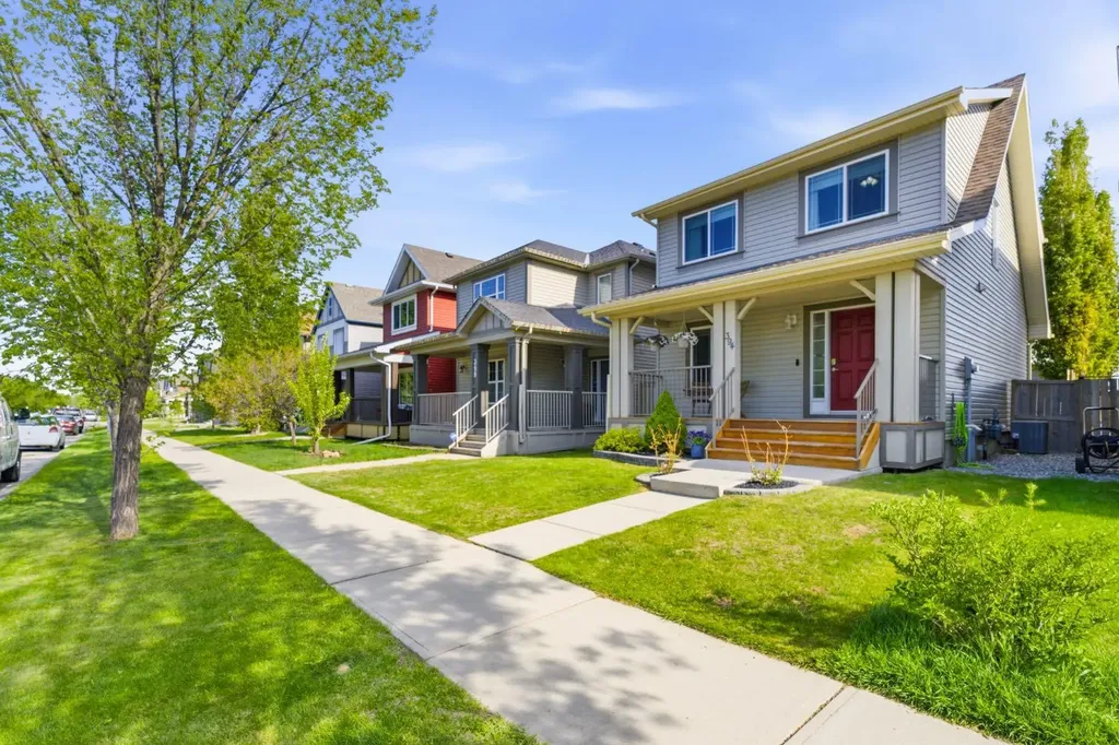 394 Copperpond Boulevard SE Calgary AB T2Z 0Z7