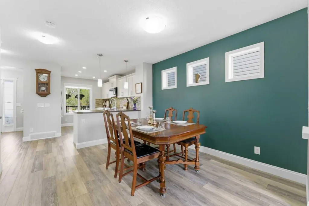 394 Copperpond Boulevard SE Calgary AB T2Z 0Z7