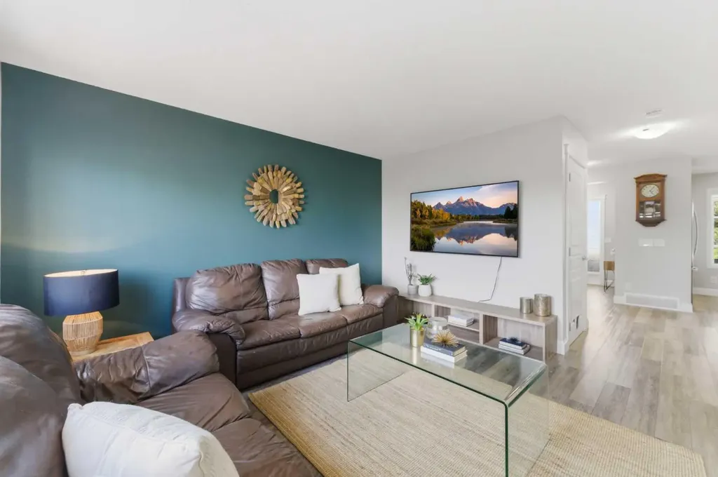 394 Copperpond Boulevard SE Calgary AB T2Z 0Z7