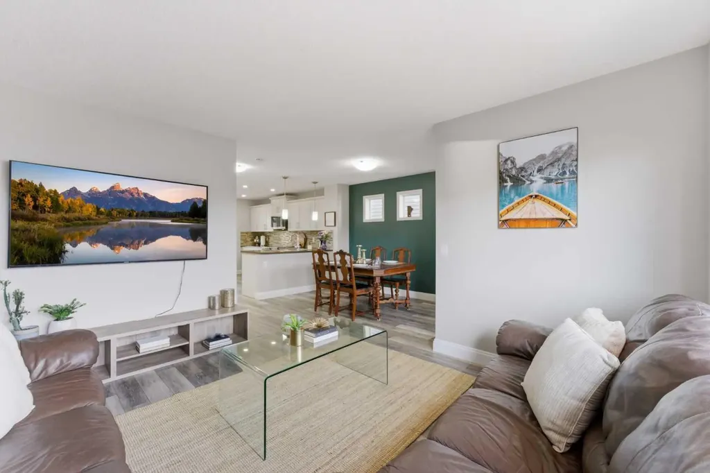 394 Copperpond Boulevard SE Calgary AB T2Z 0Z7