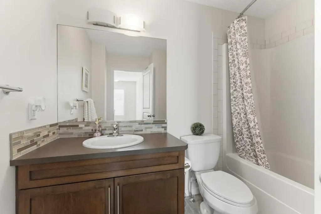 394 Copperpond Boulevard SE Calgary AB T2Z 0Z7