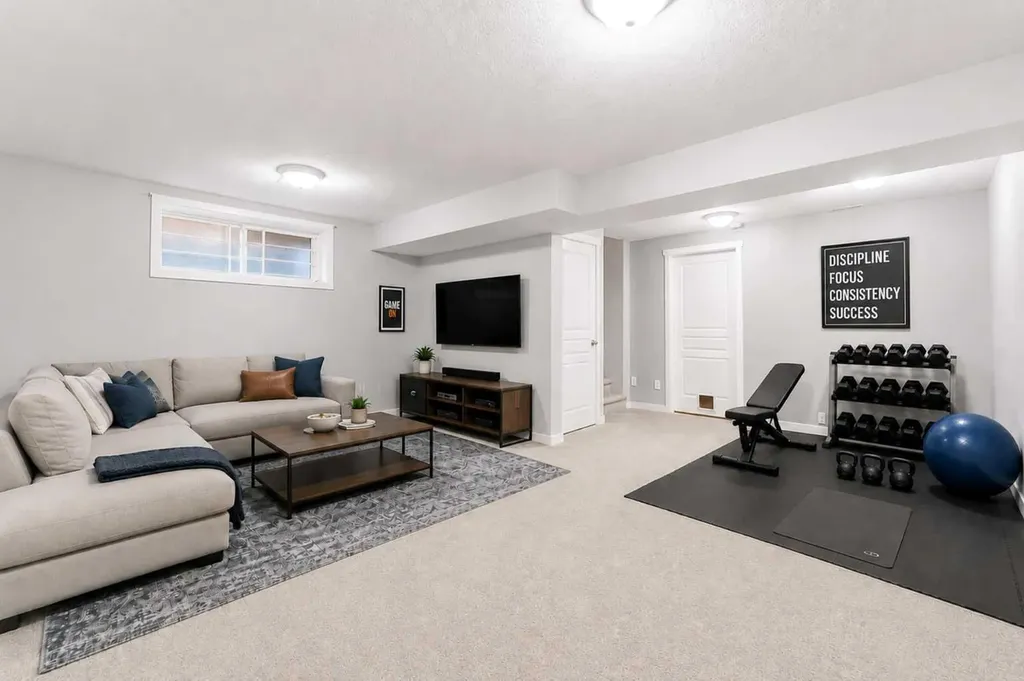 394 Copperpond Boulevard SE Calgary AB T2Z 0Z7