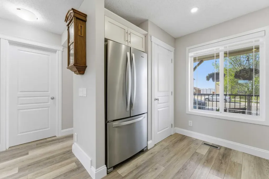 394 Copperpond Boulevard SE Calgary AB T2Z 0Z7