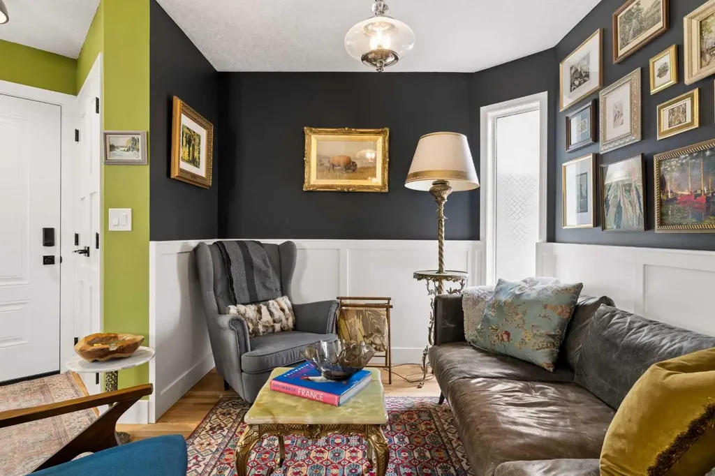 2235 27 Street SW Calgary AB T3E 2E9