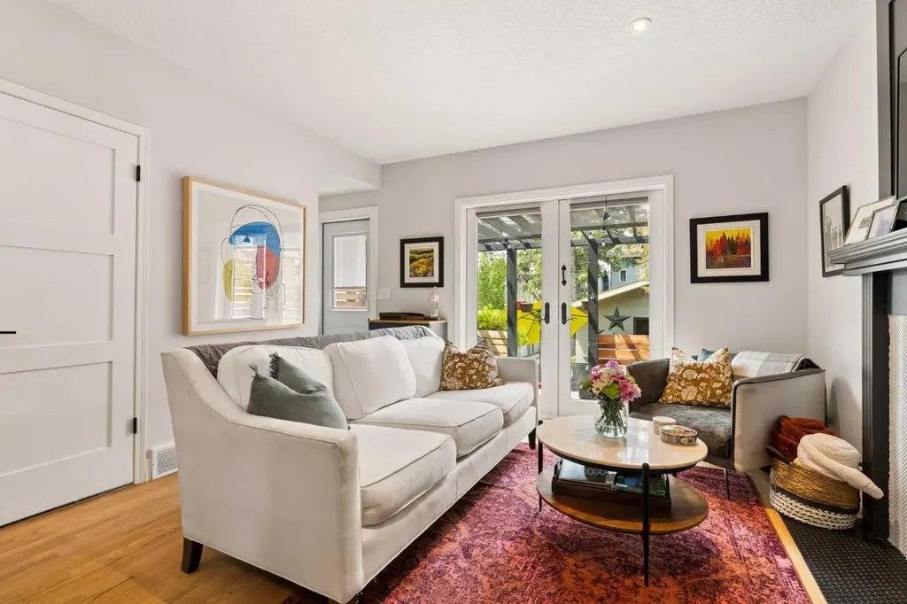 2235 27 Street SW Calgary AB T3E 2E9