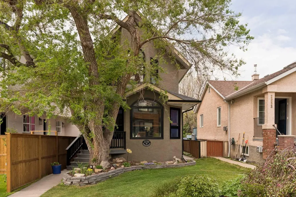 2235 27 Street SW Calgary AB T3E 2E9