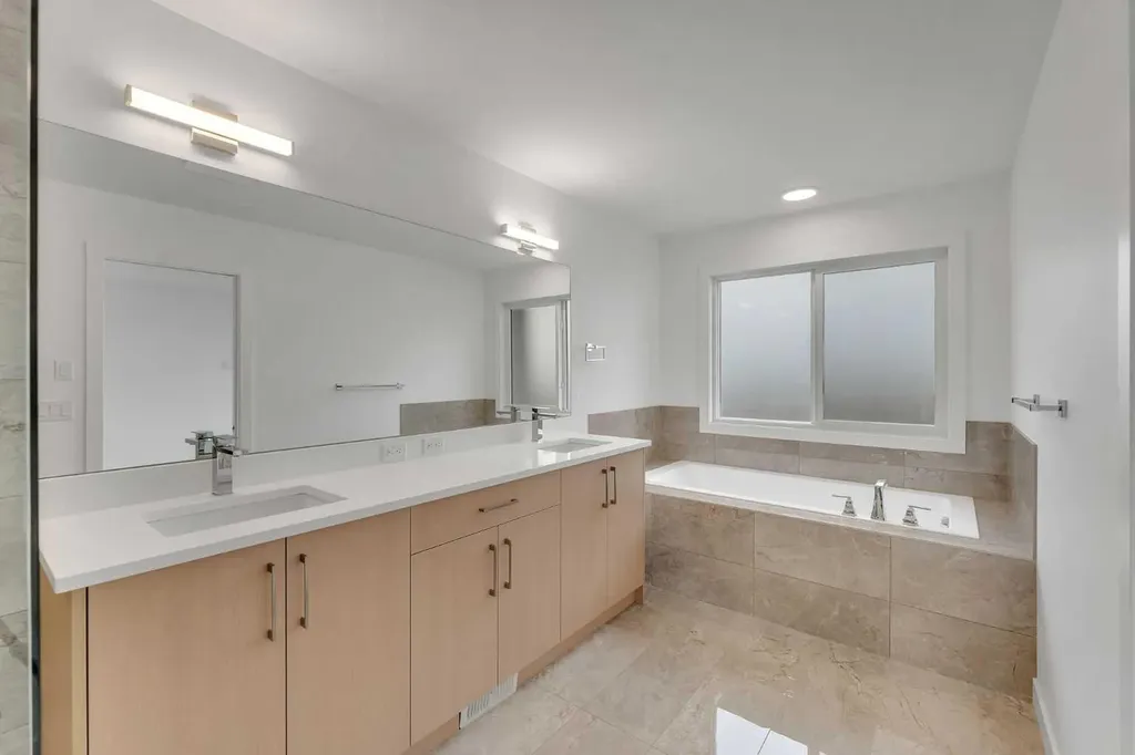416 Watercrest Place Chestermere AB T1X 2Y7