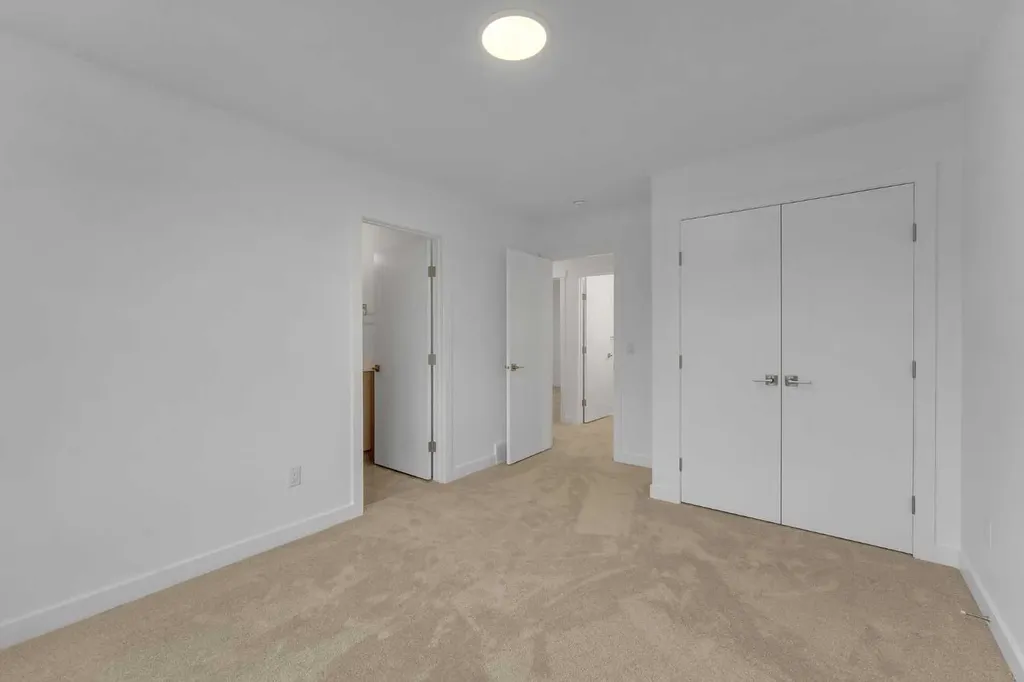 416 Watercrest Place Chestermere AB T1X 2Y7