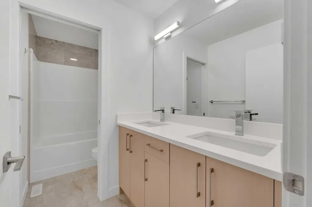 416 Watercrest Place Chestermere AB T1X 2Y7