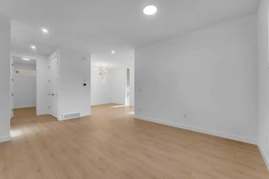 416 Watercrest Place Chestermere AB T1X 2Y7