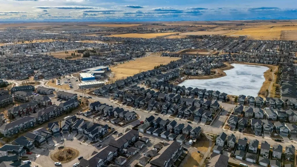 403 Mackenzie Way SE Airdrie AB T4B 3Y7