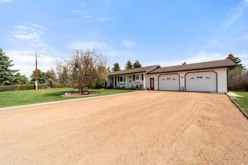 14545 Highway 26 Rural Flagstaff County AB T0B 4H0