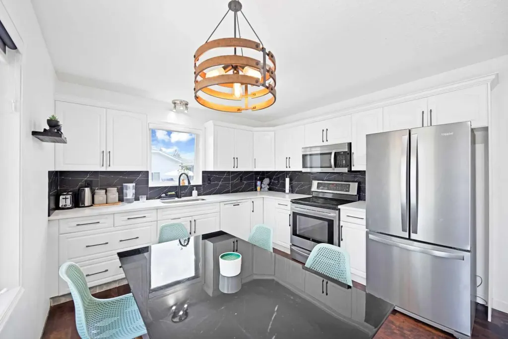 38 Balsam Crescent Olds AB T4H 1L1