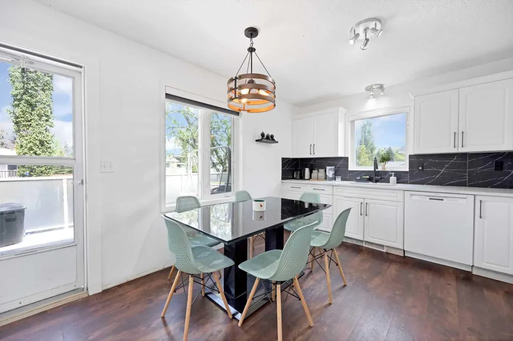 38 Balsam Crescent Olds AB T4H 1L1
