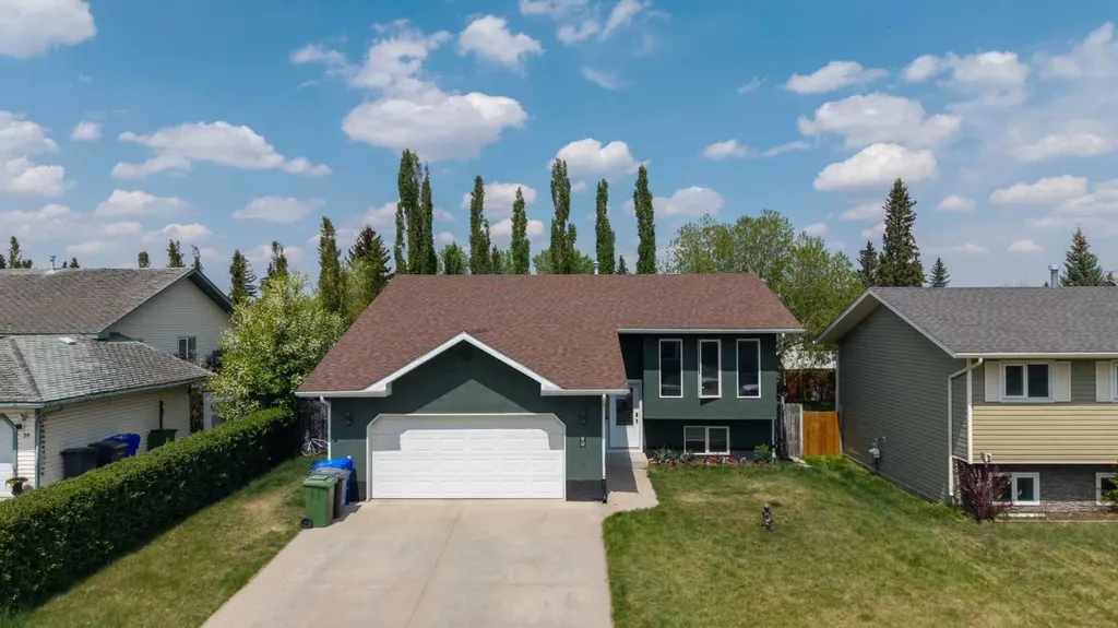 38 Balsam Crescent Olds AB T4H 1L1