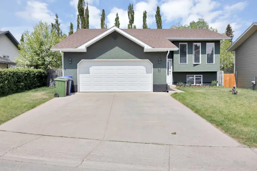 38 Balsam Crescent Olds AB T4H 1L1