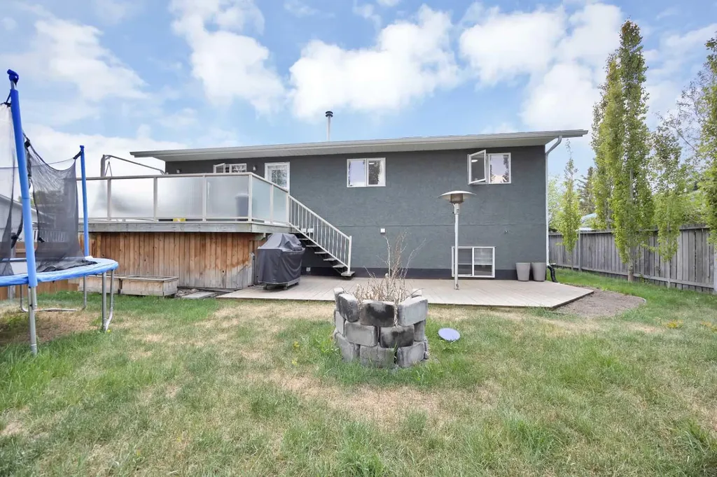 38 Balsam Crescent Olds AB T4H 1L1