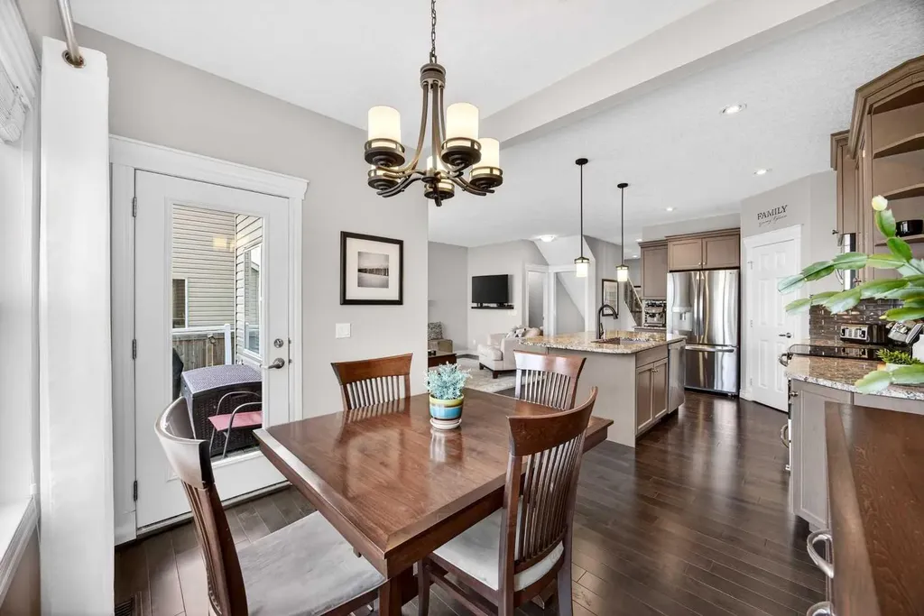 293 Bridleridge View SW Calgary AB T2Y0E6
