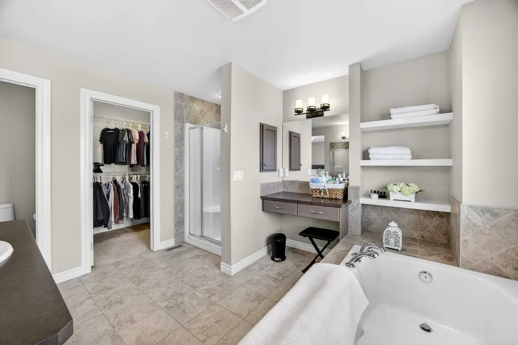 293 Bridleridge View SW Calgary AB T2Y0E6