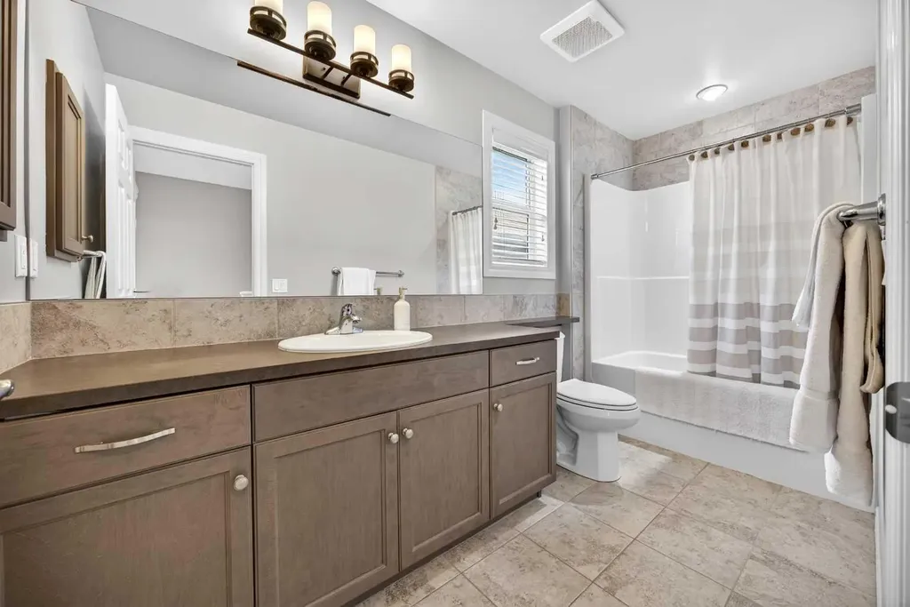 293 Bridleridge View SW Calgary AB T2Y0E6