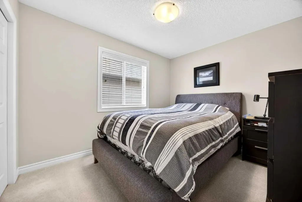 293 Bridleridge View SW Calgary AB T2Y0E6