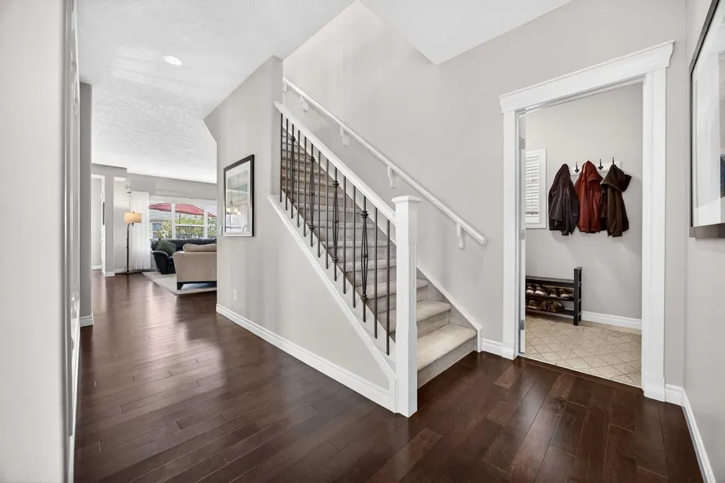 293 Bridleridge View SW Calgary AB T2Y0E6