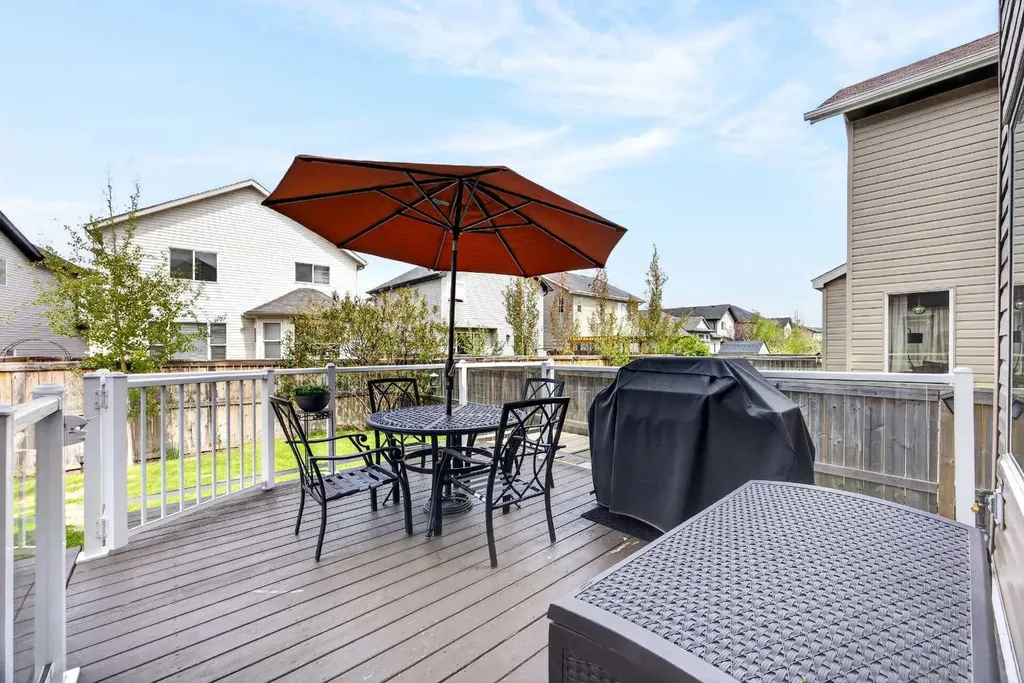293 Bridleridge View SW Calgary AB T2Y0E6