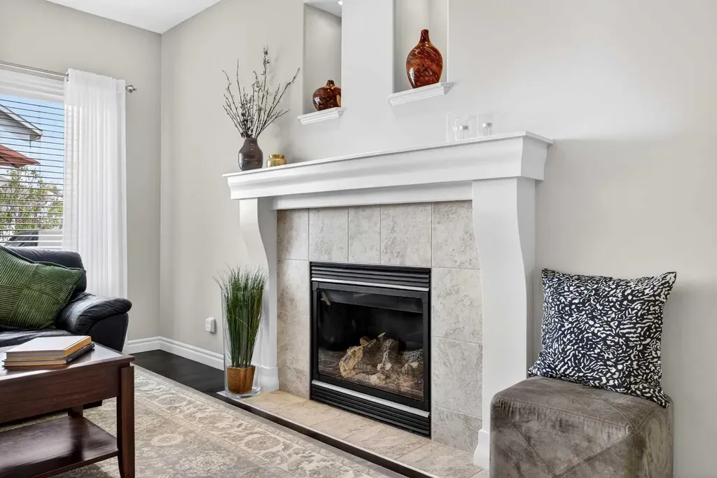 293 Bridleridge View SW Calgary AB T2Y0E6