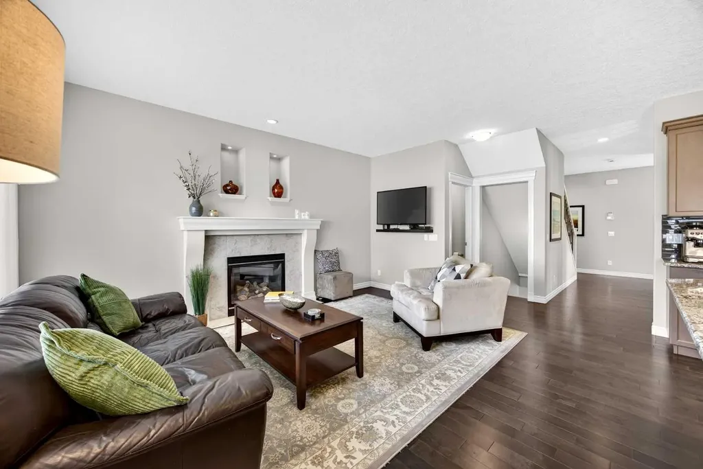 293 Bridleridge View SW Calgary AB T2Y0E6