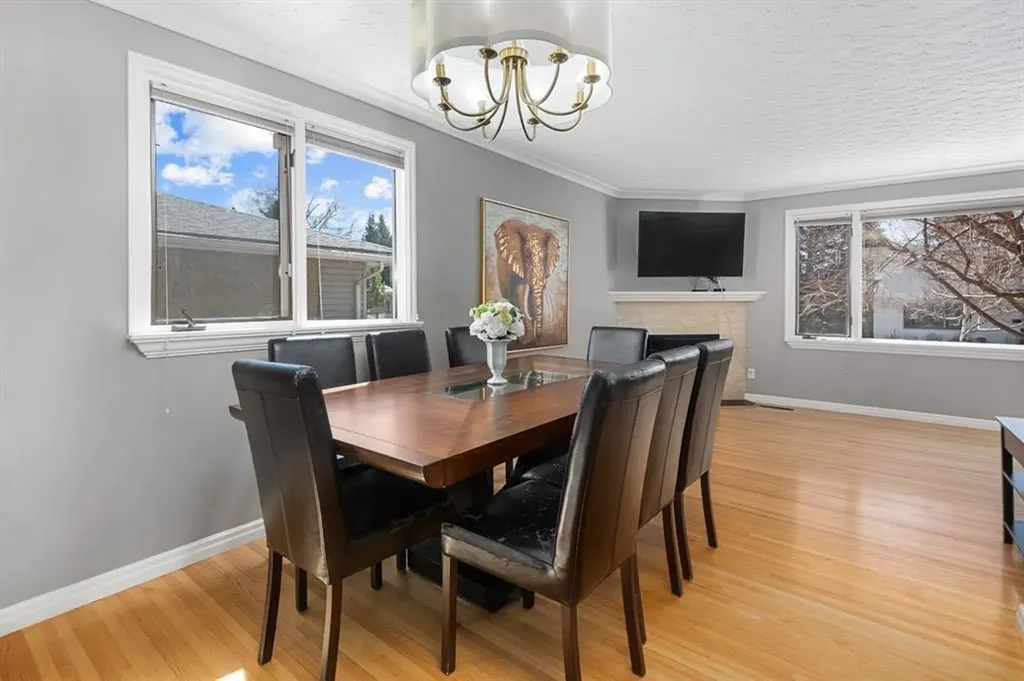 3144 Breen Crescent NW Calgary AB T2L 1S7