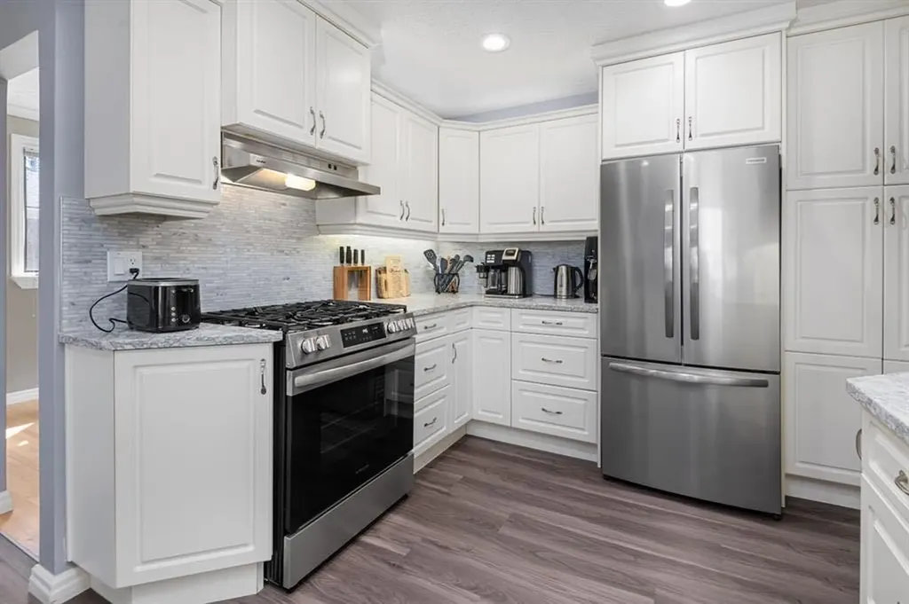3144 Breen Crescent NW Calgary AB T2L 1S7