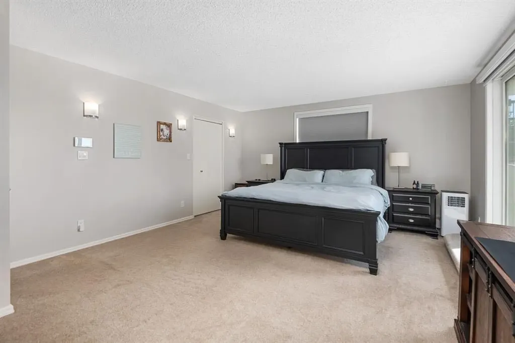 3144 Breen Crescent NW Calgary AB T2L 1S7