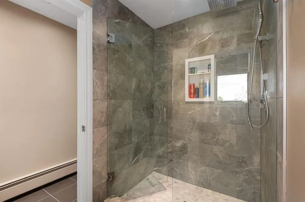 3144 Breen Crescent NW Calgary AB T2L 1S7