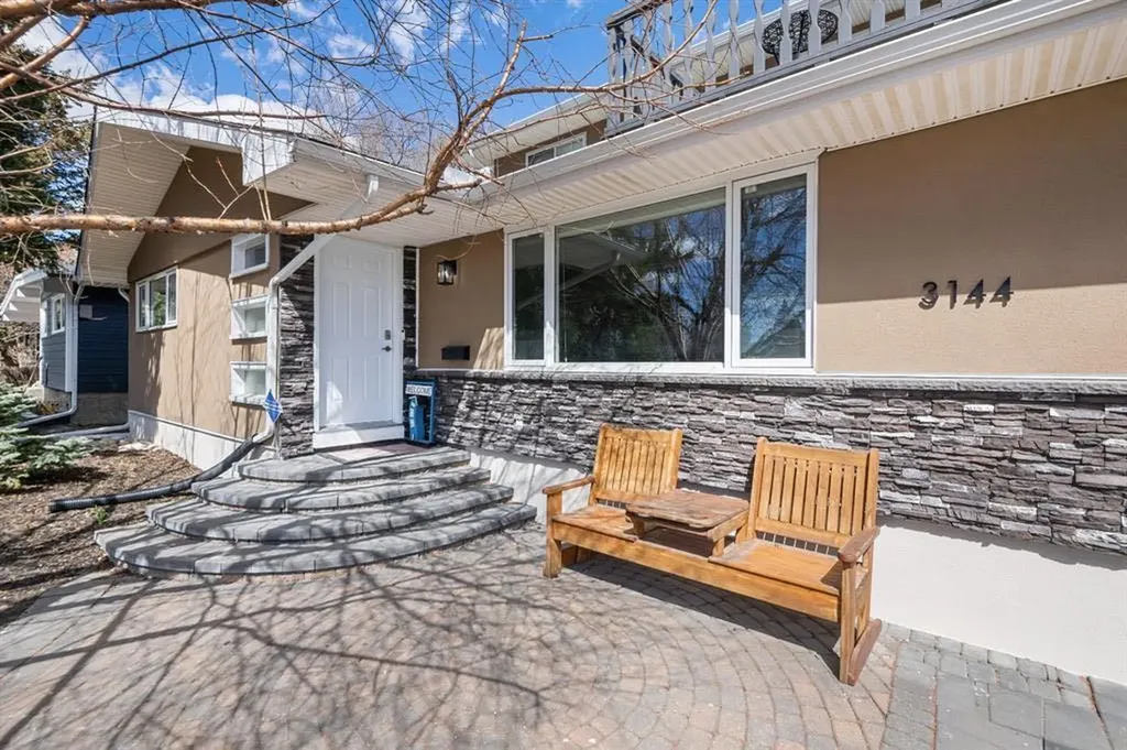 3144 Breen Crescent NW Calgary AB T2L 1S7