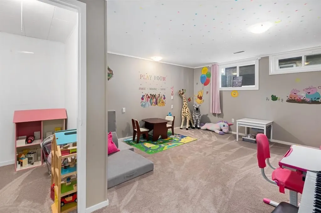 3144 Breen Crescent NW Calgary AB T2L 1S7