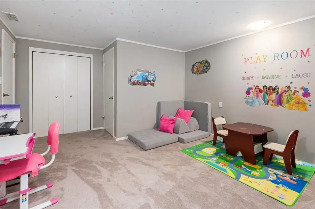 3144 Breen Crescent NW Calgary AB T2L 1S7