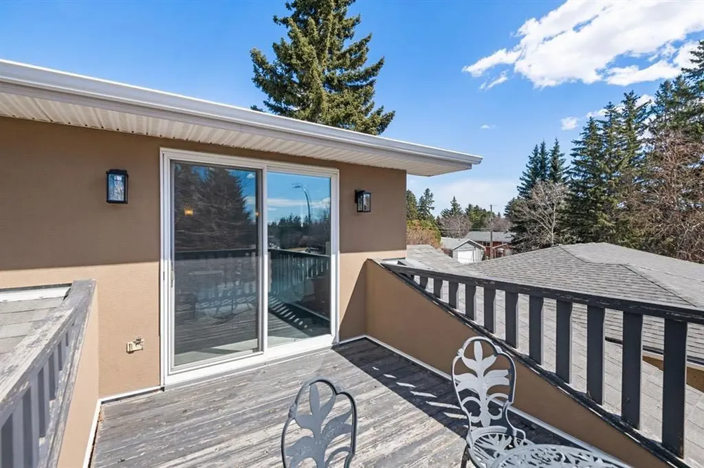 3144 Breen Crescent NW Calgary AB T2L 1S7