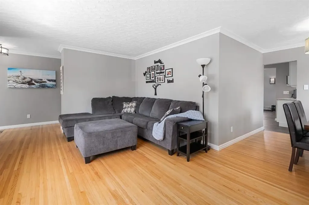 3144 Breen Crescent NW Calgary AB T2L 1S7