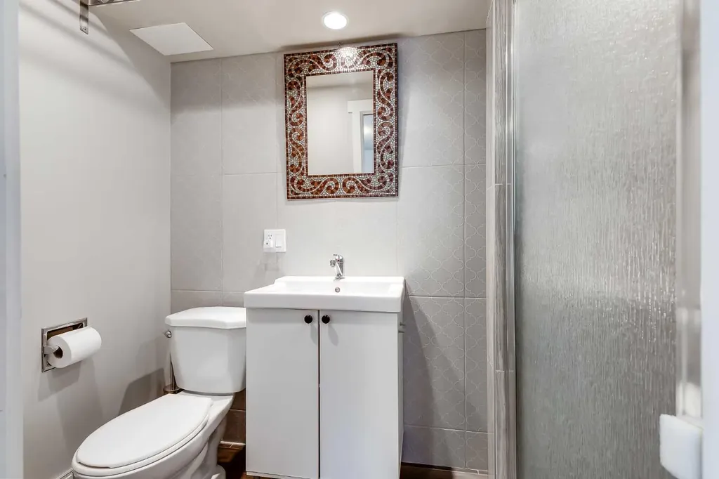28 Hidden Point NW Calgary AB T3A 5P5